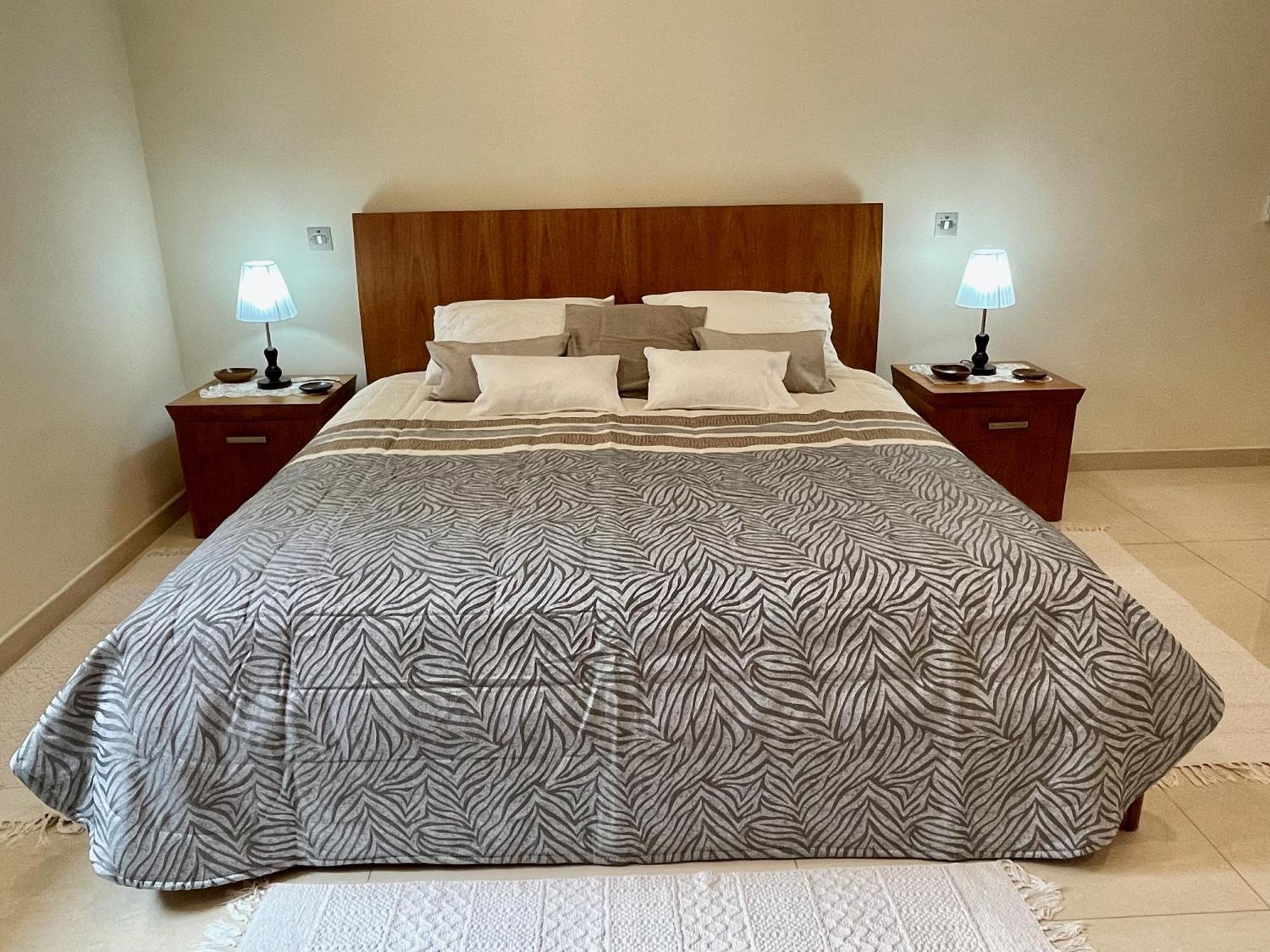 Spacious Luxurious With Seaview Apartment