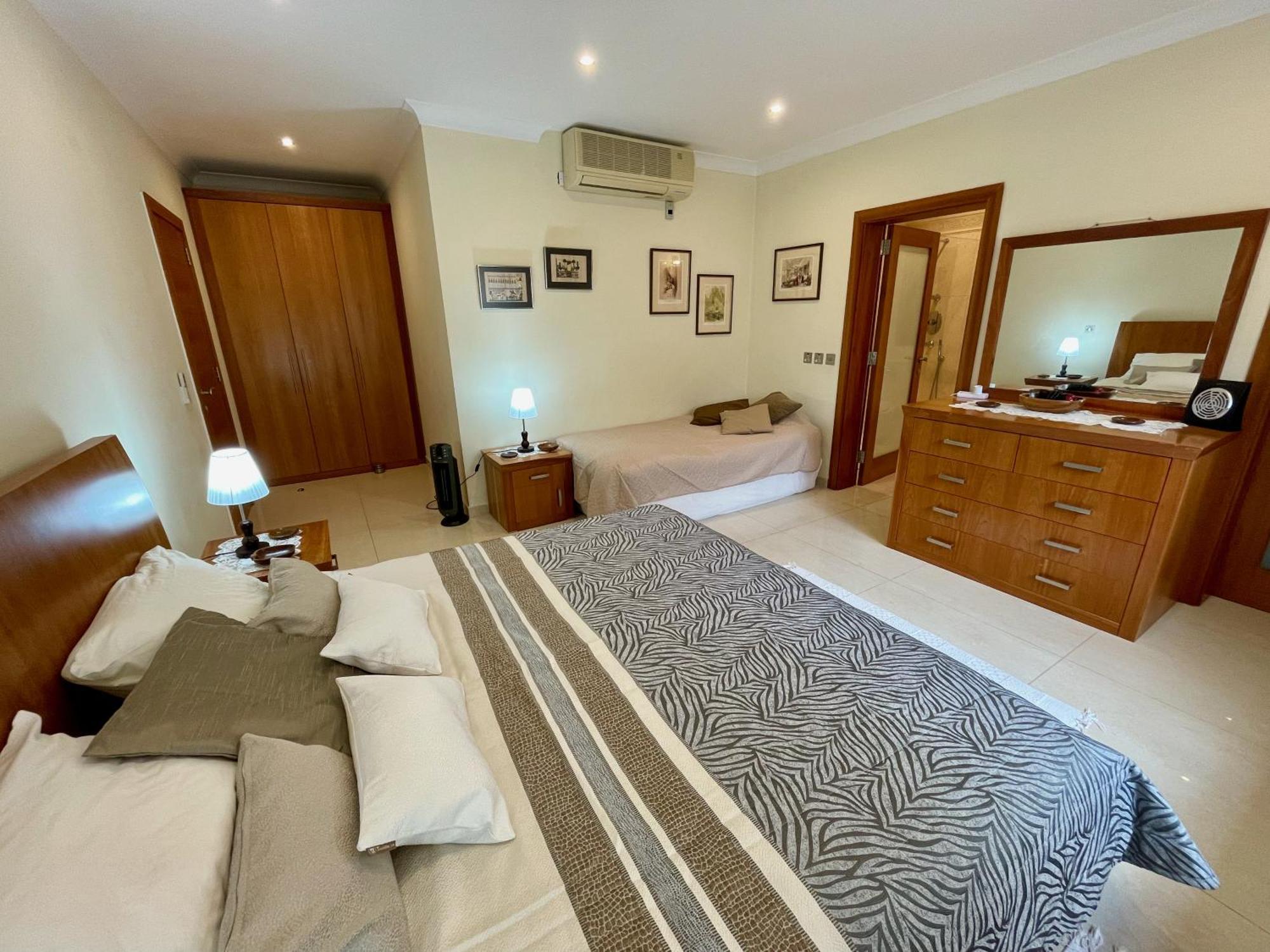 Apartment Spacious Luxurious With Seaview
